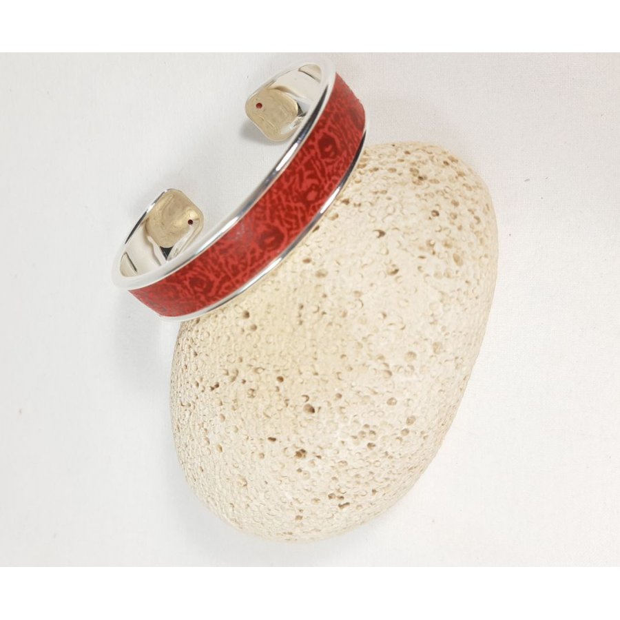 Bracelet jonc et cuir d'agneau coloris rouge