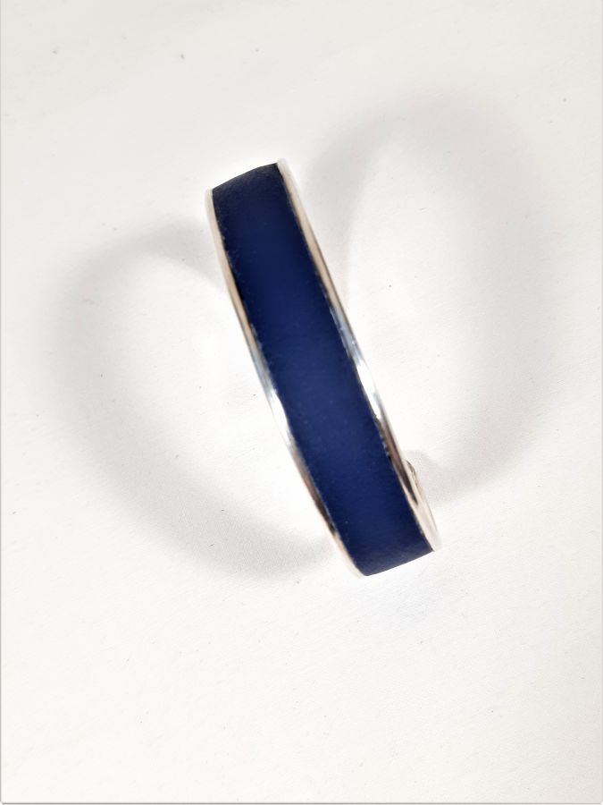 Bracelet jonc métal et cuir, coloris bleu.