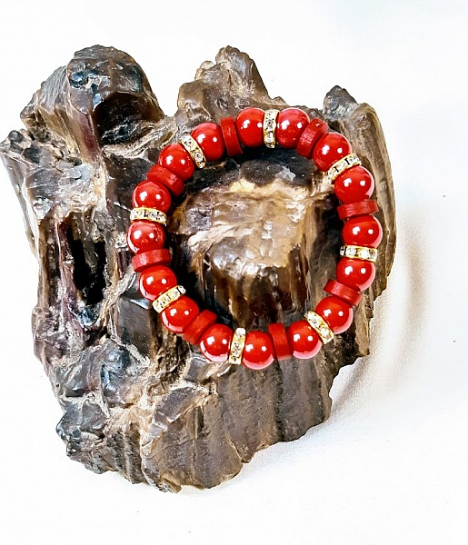 Bracelet &eacute;lastique rouge, cuir et porcelaine