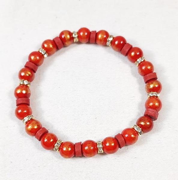 Bracelet rouge, pierres naturelles et cuir