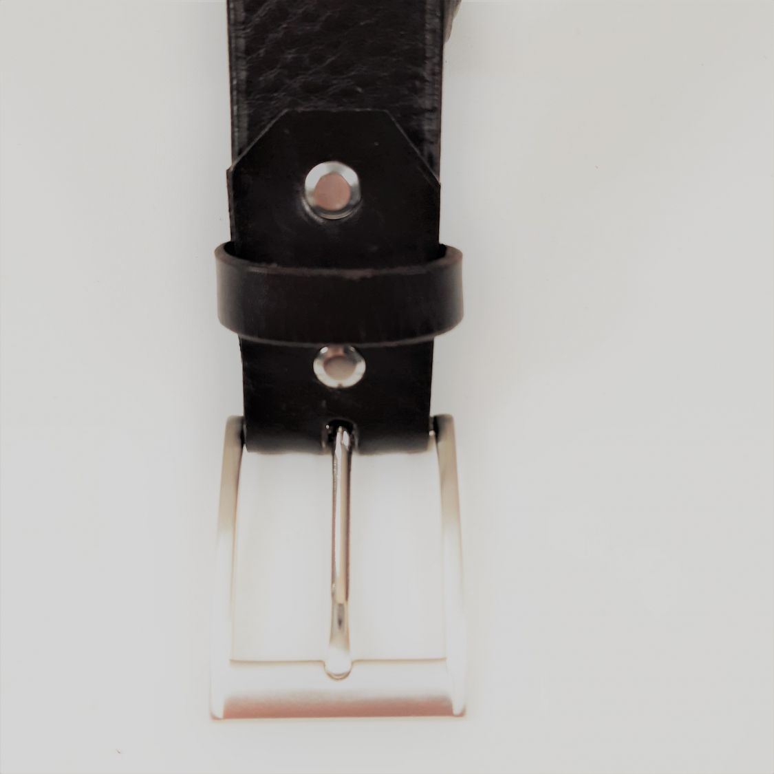 Ceinture cuir vachette tannage végétal coloris marron foncé