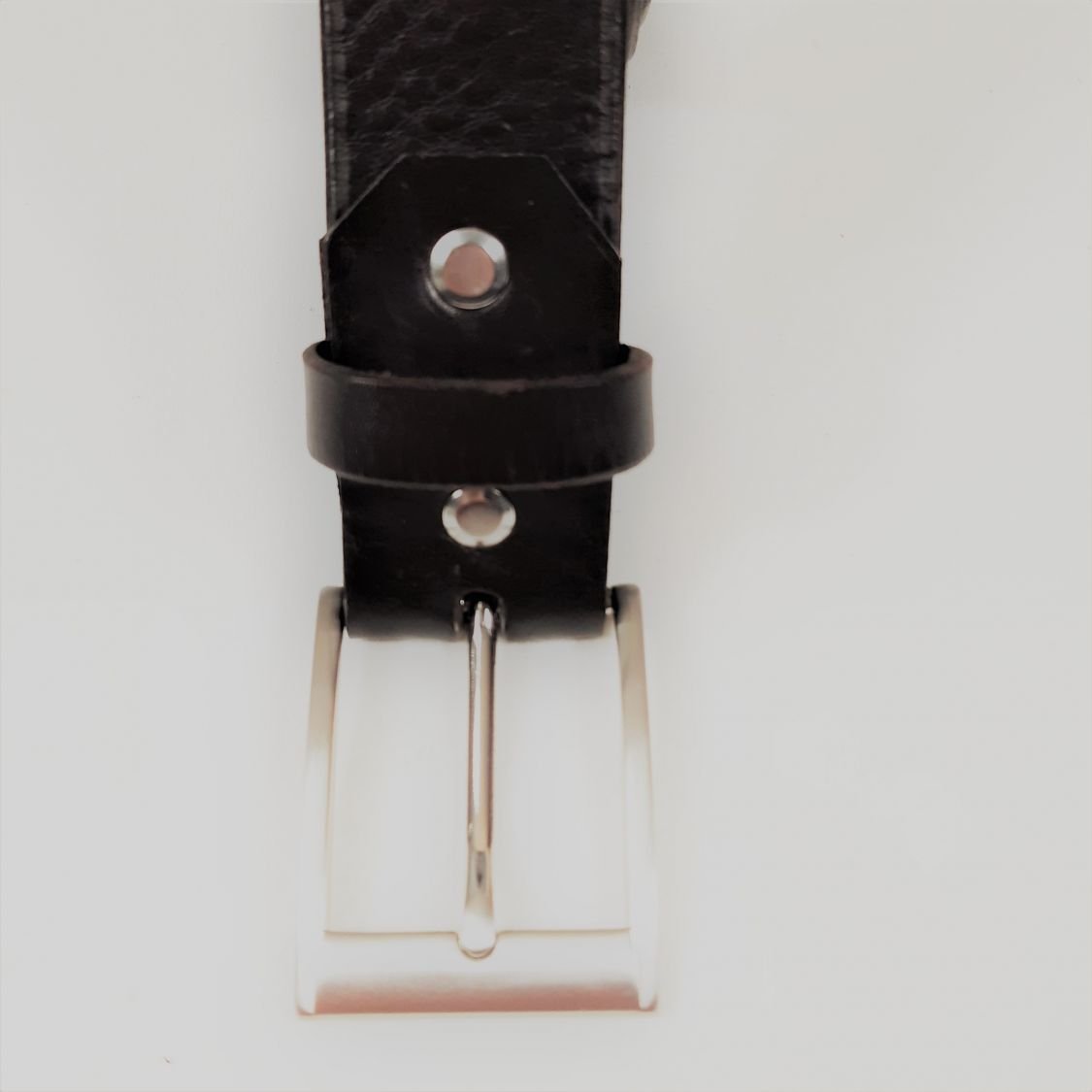 Ceinture cuir vachette tannage végétal coloris marron foncé