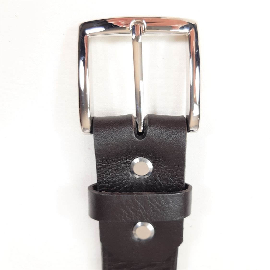 Ceinture cuir vachette tannage végétal coloris marron foncé