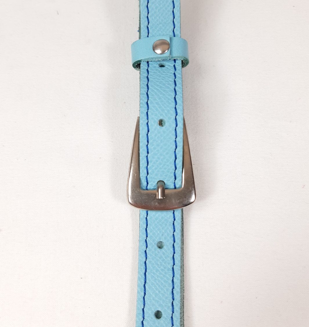 Ceinture fine cuir de vachette coloris bleu clair