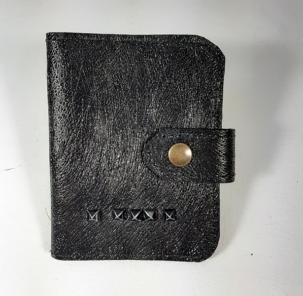 Porte cartes, porte papiers cuir de ch&egrave;vre coloris noir.