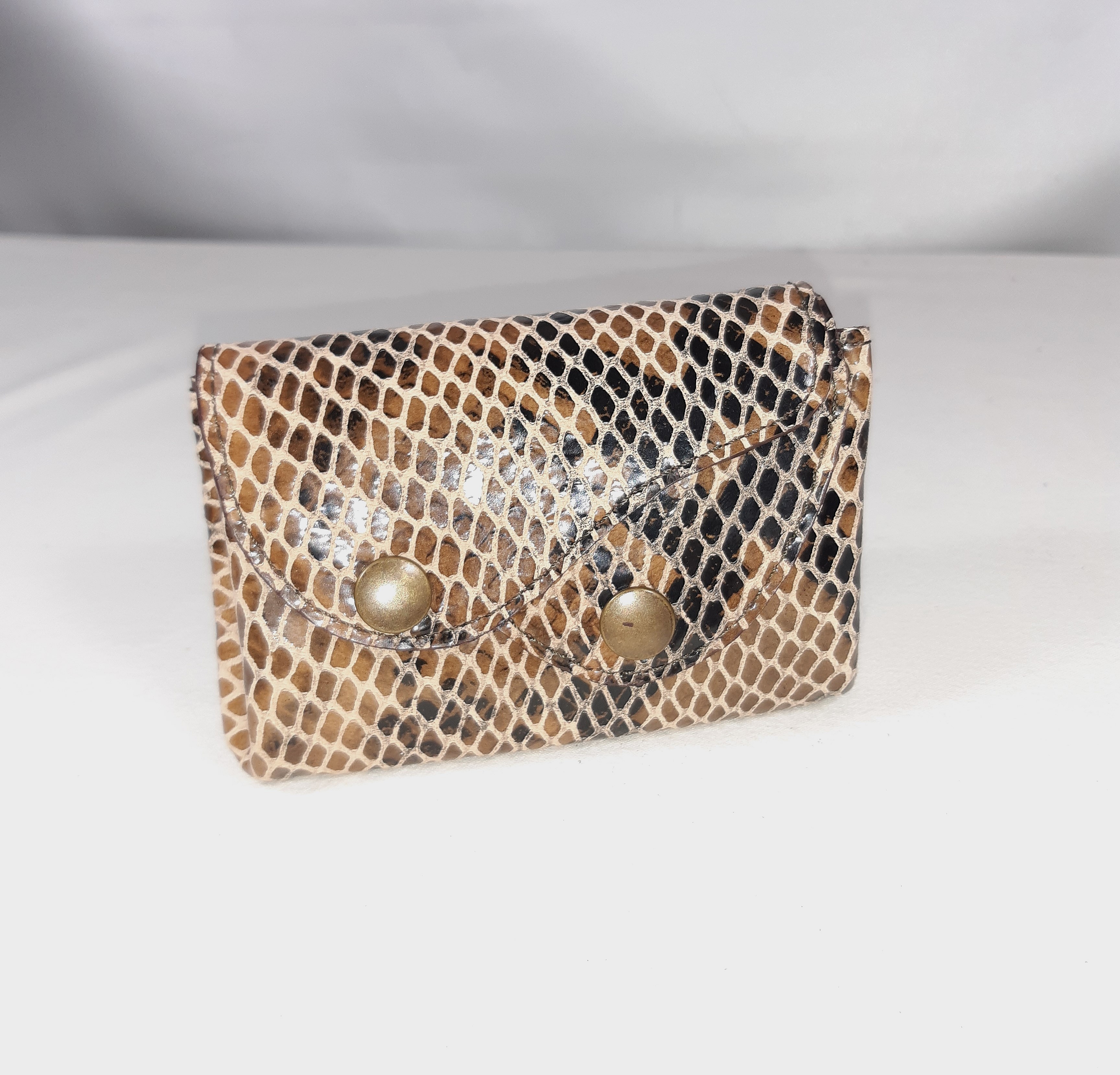 Porte monnaie r&eacute;tro cuir impression serpent