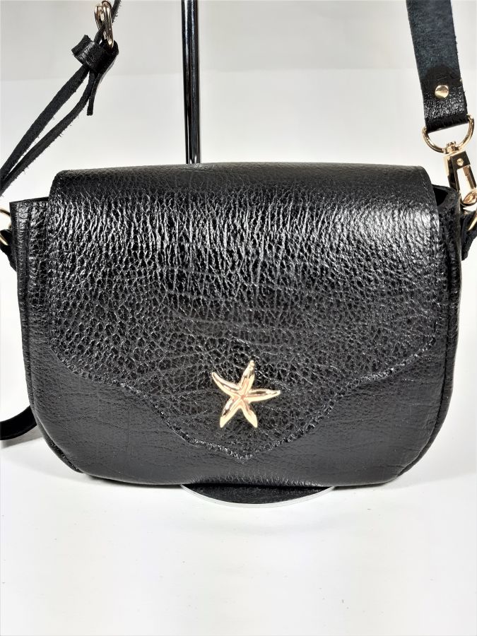 Sac bandoulière cuir vachette,imprimé façon croco,fabrication artisanale coloris noir