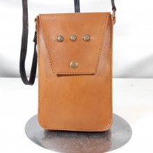 Pochette pour smartphone cuir de vachette lisse, coloris havane.
