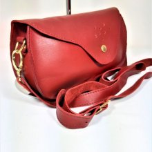 Sac cuir bandoulière réglable coloris rouge bordeaux